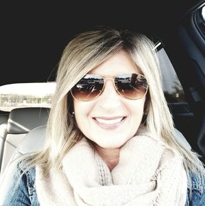 Meet your Posher, Kim